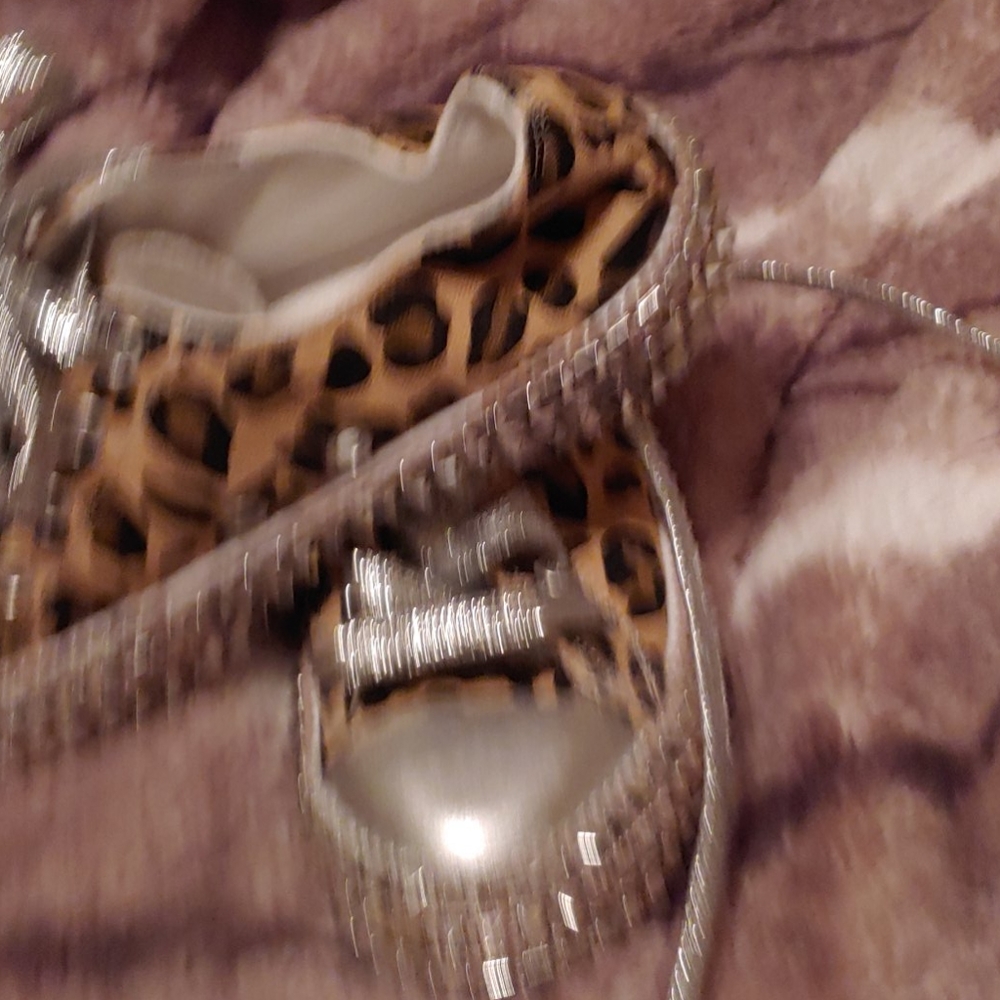 Converse style sneaker - Picture 3 of 7